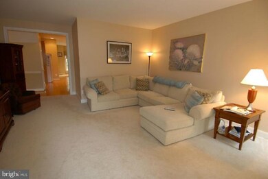 25675 Tremaine Terrace, Chantilly, VA 20152 - photo 2