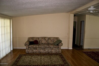 216 Spar Ct, Hampstead, NC 28443 - photo 6