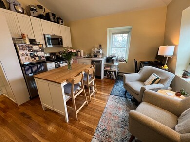 65 Walden St unit 4, Cambridge, MA 02140 - photo 3