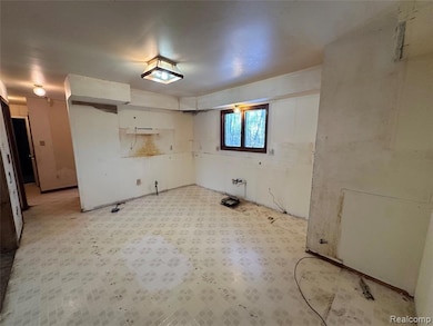 4233 State Rd, Fort Gratiot, MI 48059 - photo 7