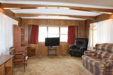 04 Living Room