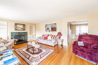 589 Allen St, Springfield, MA 01118 - photo 6