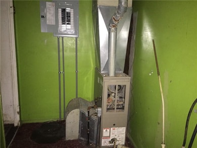 1423 Halford St, Anderson, IN 46016 - photo 7