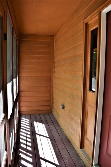 61 Circle Dr, Franklin, NH 03235 - photo 5