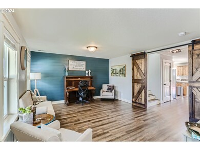 887 E 16th St, Lafayette, OR 97127 - photo 7