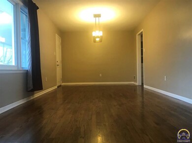 1531 SW Campbell Ave, Topeka, KS 66604 - photo 4