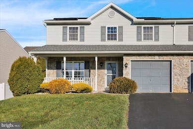 1012 Georgetown Dr, Reading, PA 19605 - photo 2