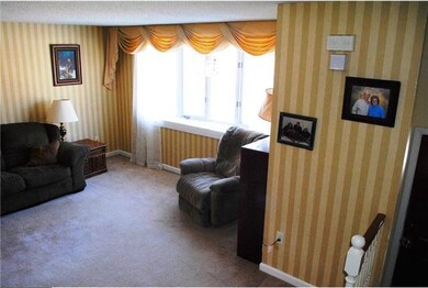 12045 Templeton Dr, Philadelphia, PA 19154 - photo 4