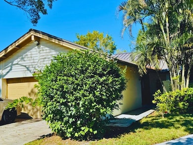 3465 Spring Bluff Place unit 18, Lauderhill, FL 33319 - photo 2