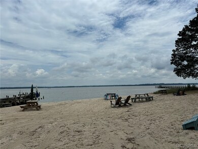 1030 Eubanks Rd, Dunnsville, VA 22454 - photo 2