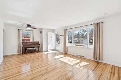 1710 Parker St, Cedar Falls, IA 50613 - photo 3