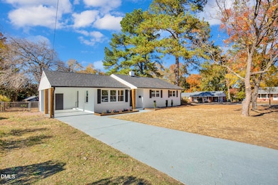 823 Carol St, Fayetteville, NC 28303 - photo 2