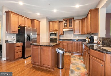 3929 Broadheath Cir, Burtonsville, MD 20866 - photo 7