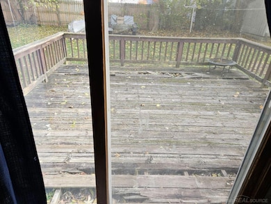 535 W Franklin St, Otsego, MI 49078 - photo 2