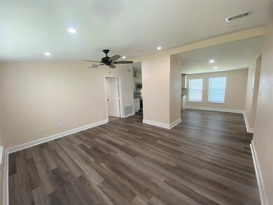 4501 Westwood Ln, Manvel, TX 77578 - photo 3