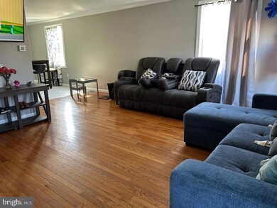 3250 Ryerson Cir, Halethorpe, MD 21227 - photo 6