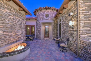 Courtyard Fire Pit & Pavers