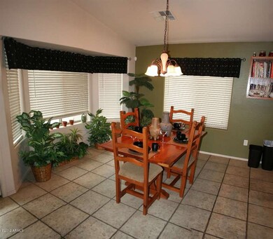 dining room (1024x895)