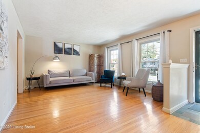 2210 Steeplechase Dr-12