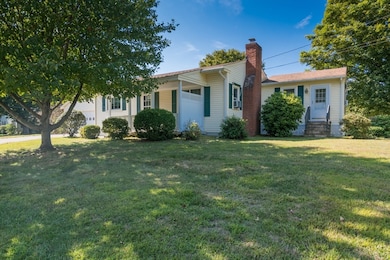 20 Dunton St, Turners Falls, MA 01376 - photo 3