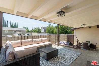 20456 Strathern St, Los Angeles, CA 91306 - photo 5