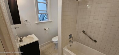 1149 W Locust St unit 1st floor, Scranton, PA 18504 - photo 4