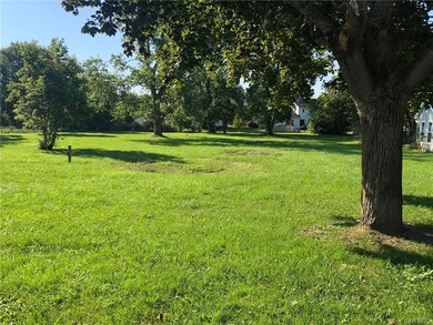 1305 Forbes St, North Tonawanda, NY 14120 - photo 4