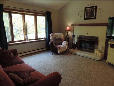 22 Pearson St, Litchfield, NH 03052 - photo 5