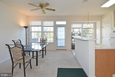 2597 Logan Wood Dr, Herndon, VA 20171 - photo 7