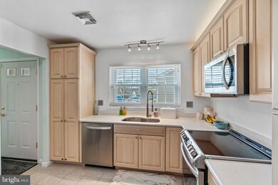 502 Barrington Ct, Palmyra, PA 17078 - photo 3