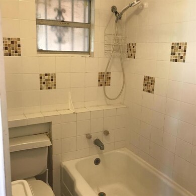 521 39th St unit (Back Cottage), West Palm Beach, FL 33407 - photo 6