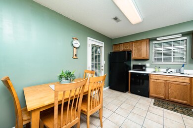 836-Duchess-Way-8