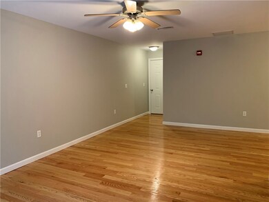 402 New River Rd unit 106, Manville, RI 02838 - photo 5