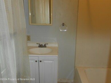 622 N Main Ave unit 1, Scranton, PA 18504 - photo 3