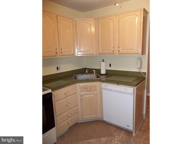 7 Samuel Adams Bldg, Blackwood, NJ 08012 - photo 4