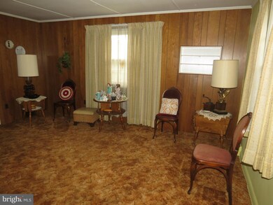 3208 Greencastle Rd, Burtonsville, MD 20866 - photo 2