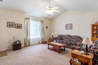 1823 Oak Knoll Dr, Farmington, MO 63640 - photo 2