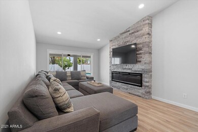 03-Living Room
