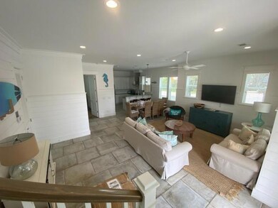 6THC 1st fl living area