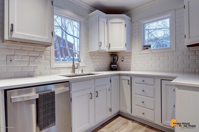 Kitchen 4