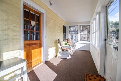 10 Harrison enclosed porch