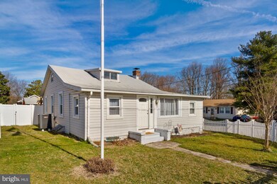 228 Arundel Rd, Pasadena, MD 21122 - photo 2