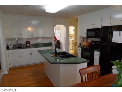 4906 Lippingham Dr, Chesterfield, VA 23831 - photo 7