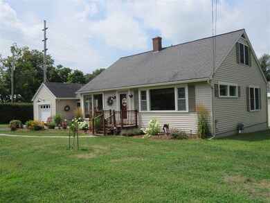 37 Spring St, Swanton, VT 05488 - photo 2