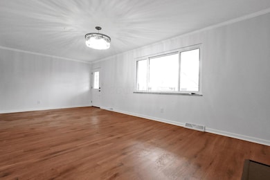 958 Janet Dr, Columbus, OH 43224 - photo 7