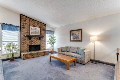 2920 Woodbridge Dr, Bedford, TX 76021 - photo 2