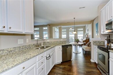 215 Sigel Dr, Fort Mill, SC 29715 - photo 5