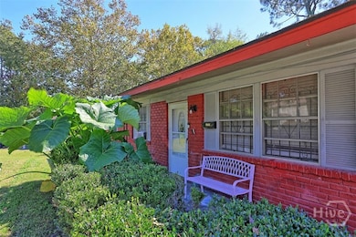 1217 E 34th St, Savannah, GA 31404 - photo 4