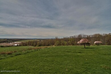 155 Shamrock Ln, Falls, PA 18615 - photo 3
