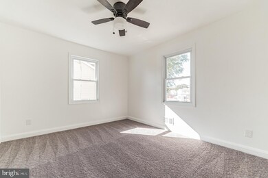 4704 Hazelwood Ave, Baltimore, MD 21206 - photo 6